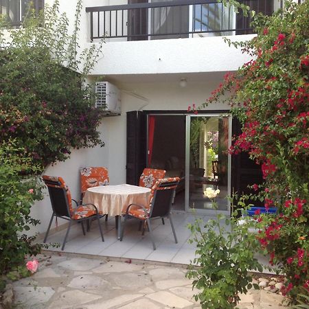 Villa Paphos Townhouse Extérieur photo