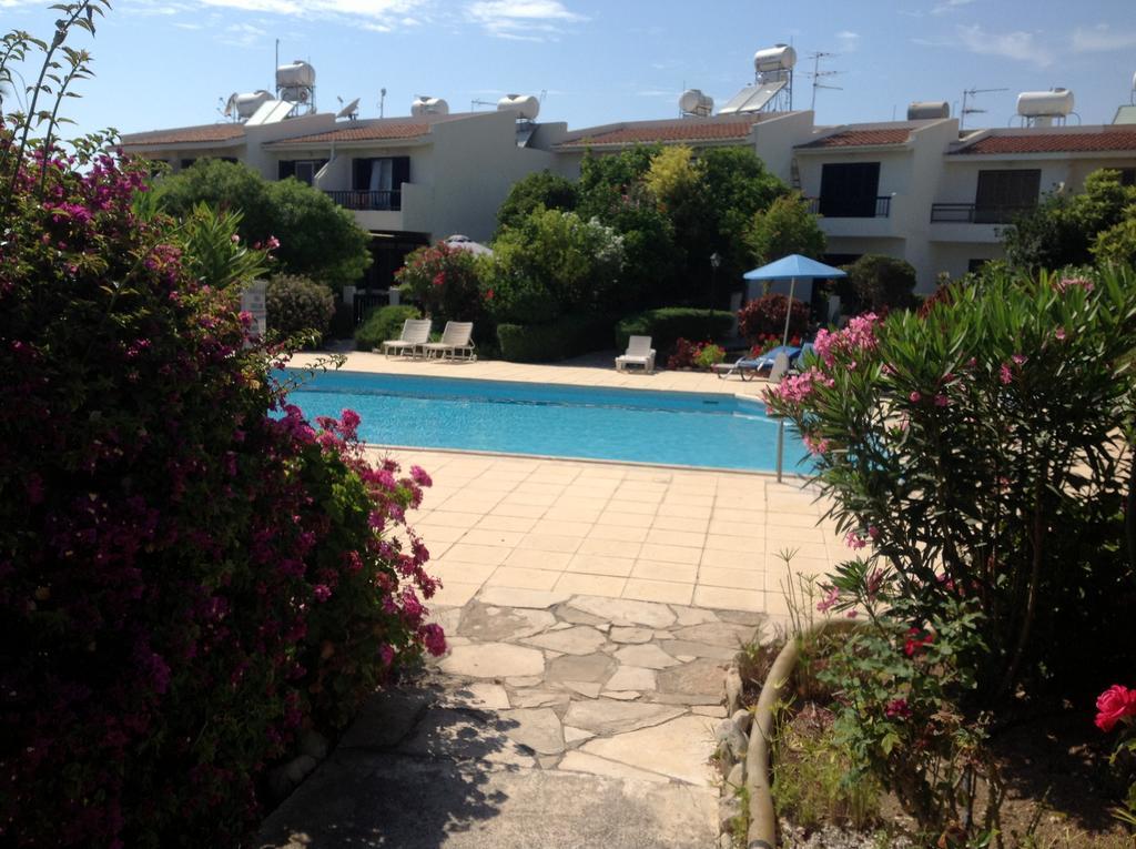 Villa Paphos Townhouse Extérieur photo